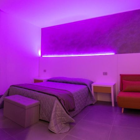 Brigante Suites Misano Adriatico Eksteriør billede