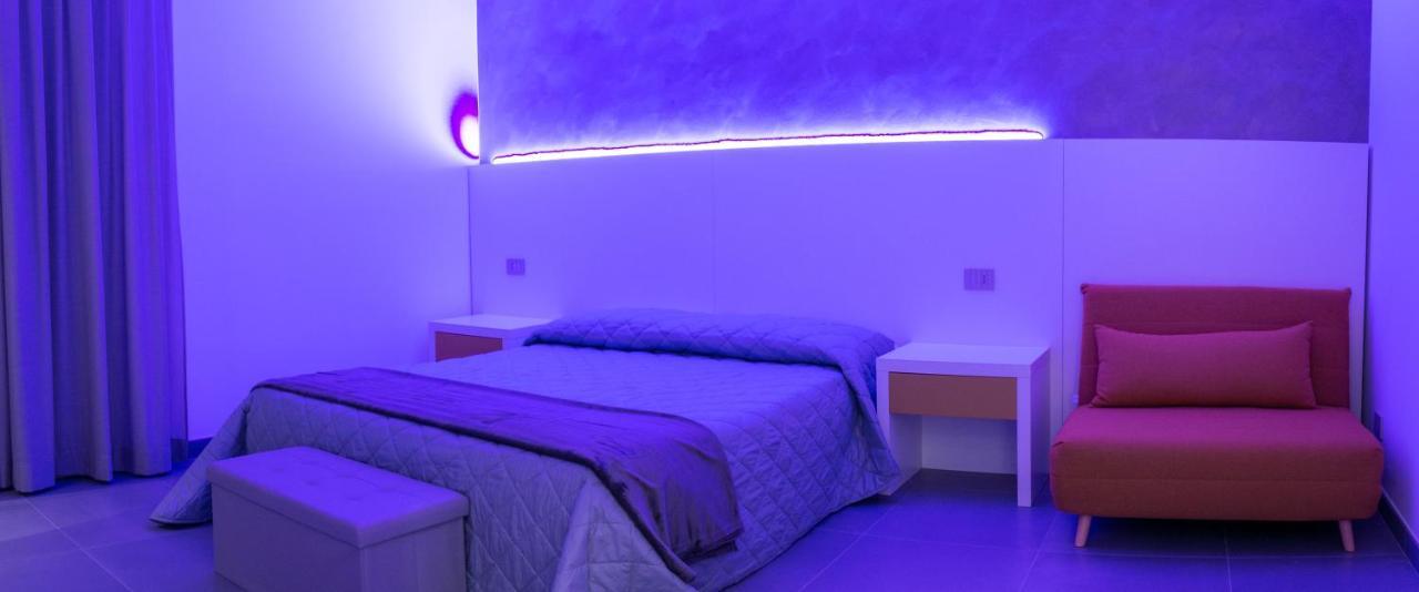 Brigante Suites Misano Adriatico Eksteriør billede
