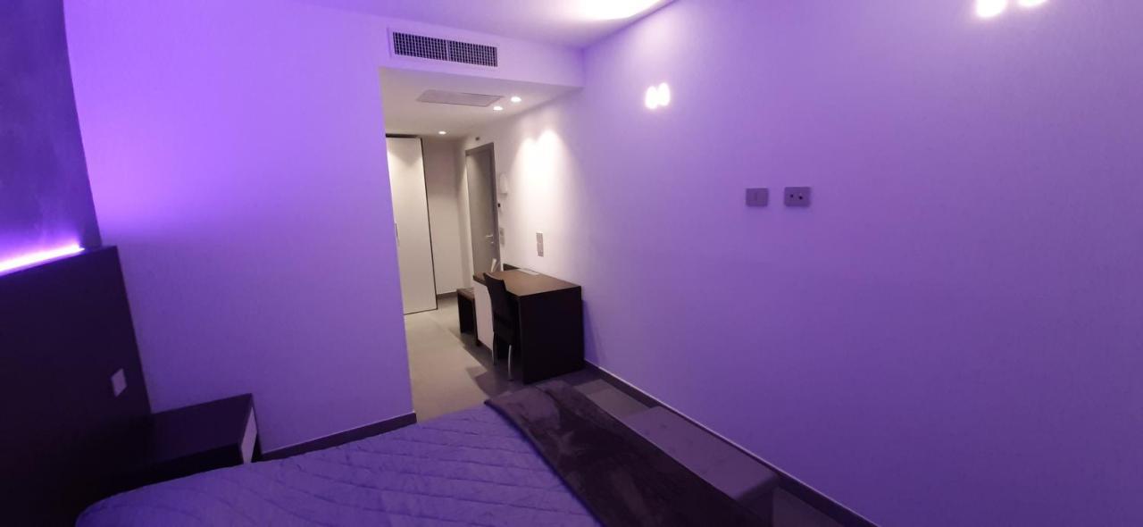 Brigante Suites Misano Adriatico Eksteriør billede